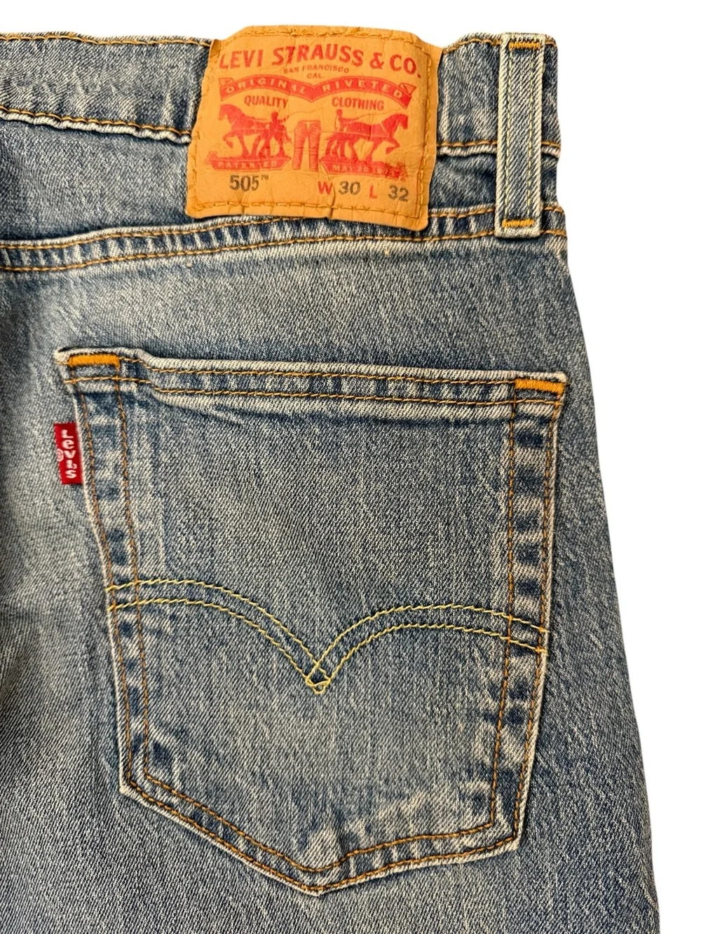 Levi’s 505 Straight Leg Jeans 30x32 Medium Wash Faded Stretch Denim Whiskering